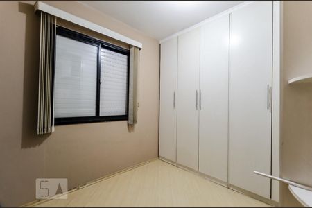 Quarto 2 de apartamento para alugar com 2 quartos, 47m² em Centro, Osasco