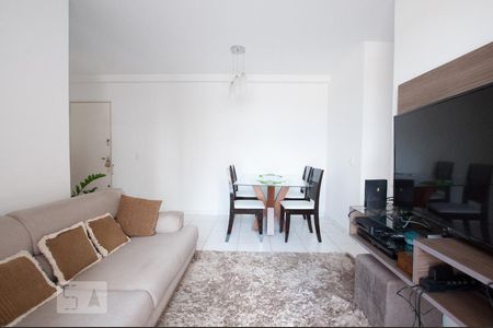 Sala de apartamento para alugar com 2 quartos, 65m² em Setor Faiçalville, Goiânia