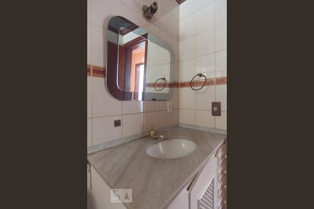 Banheiro de apartamento para alugar com 3 quartos, 70m² em Vila Manoel Ferreira, Campinas