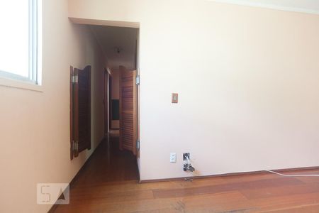 Sala de apartamento para alugar com 3 quartos, 70m² em Vila Manoel Ferreira, Campinas