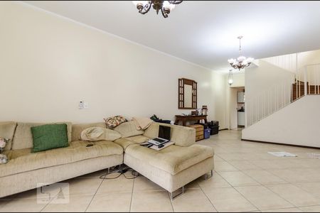 Sala de casa para alugar com 4 quartos, 160m² em Jardim Peri Peri, São Paulo