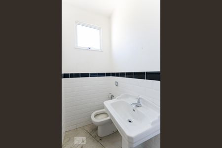 Lavabo de kitnet/studio para alugar com 1 quarto, 135m² em Cidade Nova, Rio de Janeiro