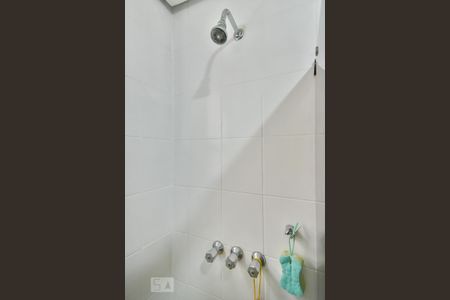 Apartamento à venda com 168m², 4 quartos e 3 vagas Apartamento à venda com 168m², 4 quartos e 3 vagasBanheiro da Suíte 1
