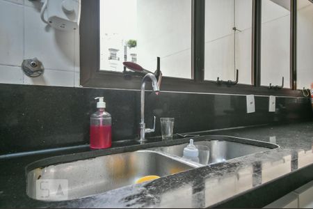 Apartamento à venda com 168m², 4 quartos e 3 vagas Apartamento à venda com 168m², 4 quartos e 3 vagasCozinha