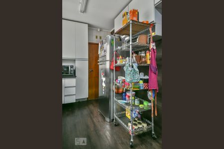 Apartamento à venda com 168m², 4 quartos e 3 vagas Apartamento à venda com 168m², 4 quartos e 3 vagasCozinha