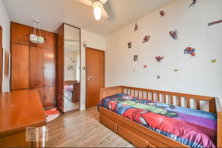 Apartamento à venda com 168m², 4 quartos e 3 vagas Apartamento à venda com 168m², 4 quartos e 3 vagasSuíte 2