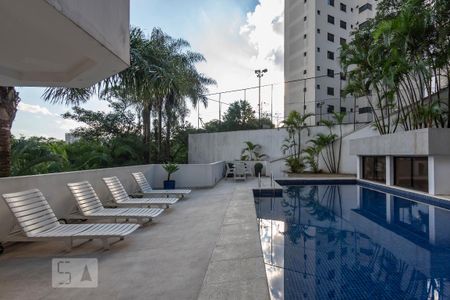 Apartamento à venda com 168m², 4 quartos e 3 vagas Apartamento à venda com 168m², 4 quartos e 3 vagasPiscina
