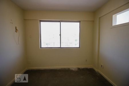 Quarto 1 de apartamento à venda com 3 quartos, 350m² em Penha, Rio de Janeiro