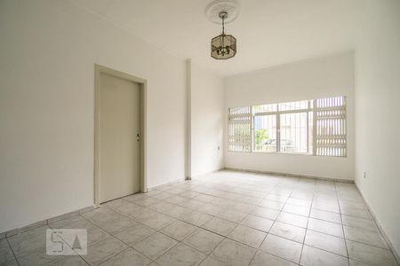 Casa à venda com 250m², 3 quartos e 5 vagasSala