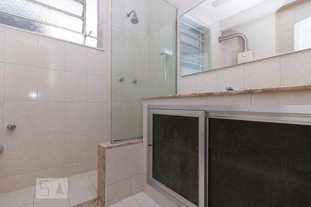 Banheiro de apartamento para alugar com 2 quartos, 77m² em Tijuca, Rio de Janeiro