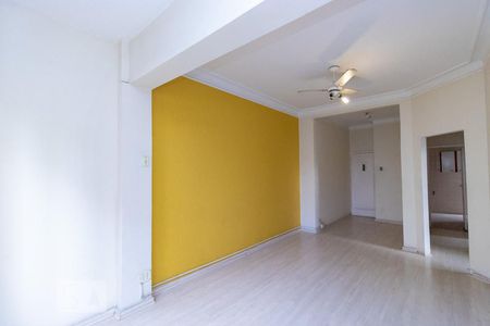 Sala de apartamento para alugar com 2 quartos, 77m² em Tijuca, Rio de Janeiro