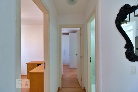 Corredor de apartamento à venda com 2 quartos, 56m² em Parque Reboucas, São Paulo