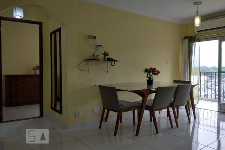 Sala de apartamento para alugar com 1 quarto, 50m² em Tanque, Rio de Janeiro
