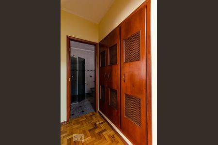 Corredor de apartamento para alugar com 2 quartos, 100m² em Centro, Campinas