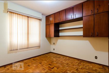 Quarto 2 de apartamento para alugar com 2 quartos, 100m² em Centro, Campinas