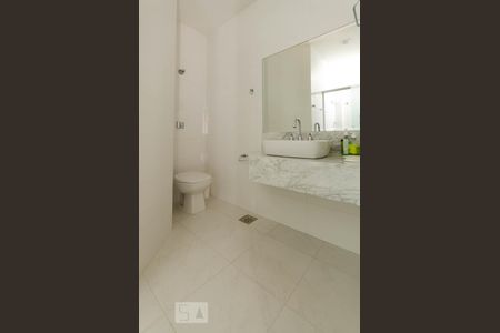 Banheiro da suite de apartamento à venda com 3 quartos, 120m² em Ipanema, Rio de Janeiro