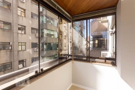 Varanda de apartamento para alugar com 2 quartos, 60m² em Menino Deus, Porto Alegre