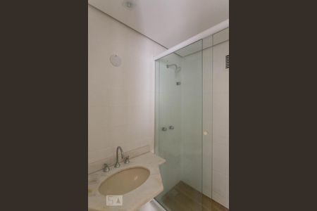Banheiro de apartamento para alugar com 2 quartos, 60m² em Menino Deus, Porto Alegre