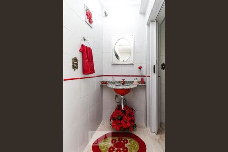 lavabo de casa para alugar com 3 quartos, 180m² em Jardim Anália Franco, São Paulo