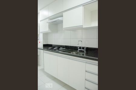 Cozinha de apartamento à venda com 2 quartos, 60m² em Harmonia, Canoas