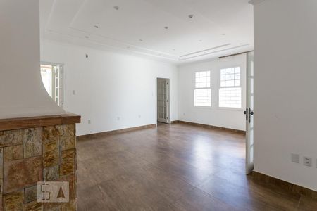 Sala de casa para alugar com 3 quartos, 240m² em Santa Tereza, Porto Alegre