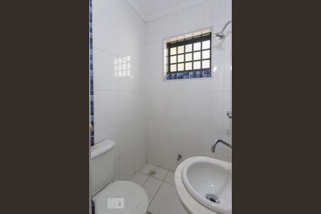 Banheiro de casa para alugar com 3 quartos, 240m² em Santa Tereza, Porto Alegre