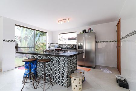 Cozinha de casa à venda com 4 quartos, 250m² em Vargem Pequena, Rio de Janeiro