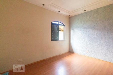 Casa à venda com 190m², 2 quartos e 2 vagas Casa à venda com 190m², 2 quartos e 2 vagasQuarto