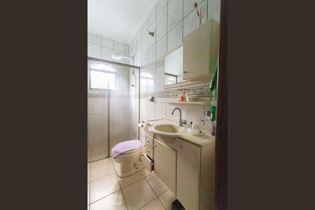 Banheiro de casa à venda com 2 quartos, 190m² em Vila Ivone, São Paulo