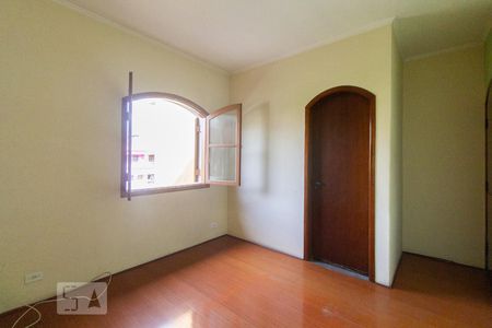 Suíte de casa à venda com 2 quartos, 190m² em Vila Ivone, São Paulo