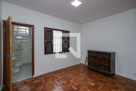 Suíte de casa à venda com 4 quartos, 200m² em Campo Belo, São Paulo