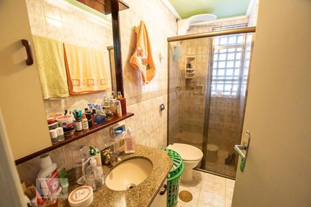 Banheiro de apartamento para alugar com 1 quarto, 48m² em Vila Guarani (z Sul), São Paulo