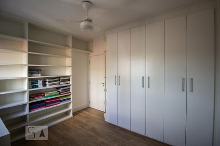 Quarto 1 de apartamento para alugar com 2 quartos, 85m² em Pinheiros, São Paulo