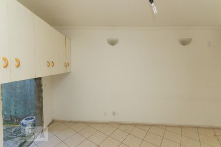 Vista da janela da sala de estar de casa à venda com 2 quartos, 140m² em Jardim Jabaquara, São Paulo