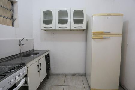 Cozinha de casa para alugar com 1 quarto, 40m² em Conjunto Residencial Butantã, São Paulo