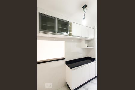 Cozinha de apartamento para alugar com 2 quartos, 58m² em Jardim Flor da Montanha, Guarulhos