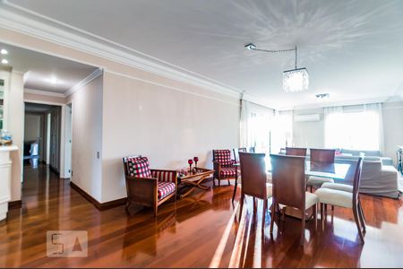 Sala de apartamento à venda com 3 quartos, 220m² em Jardim Madalena, Campinas