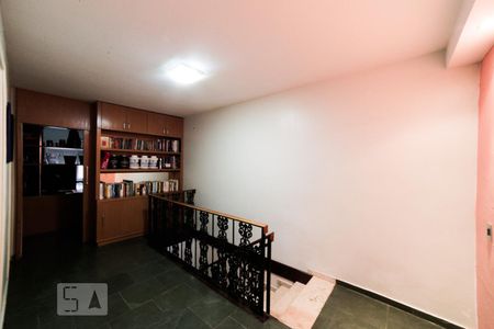 Hall segundo andar de casa à venda com 3 quartos, 240m² em Brooklin Paulista, São Paulo