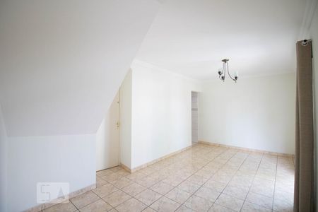 Sala de apartamento à venda com 2 quartos, 80m² em Jardim Sílvia, Santo André