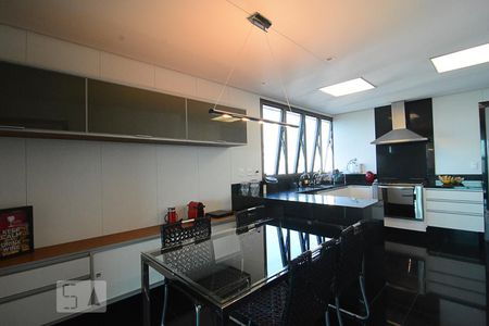 Cozinha de apartamento à venda com 4 quartos, 278m² em Vila da Serra, Nova Lima