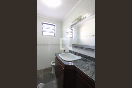 Lavabo de casa para alugar com 3 quartos, 180m² em Santana, São Paulo