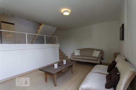 Sala de kitnet/studio para alugar com 1 quarto, 50m² em Vila Tramontano, São Paulo