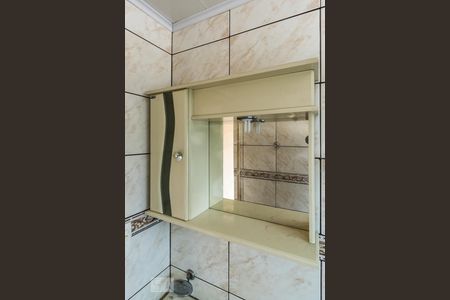 Banheiro de apartamento para alugar com 1 quarto, 45m² em Irajá, Rio de Janeiro