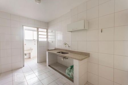 Cozinha de apartamento para alugar com 2 quartos, 100m² em Indianópolis, São Paulo