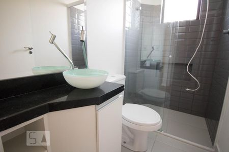 Banheiro de apartamento à venda com 2 quartos, 50m² em Parque das Nações, Santo André