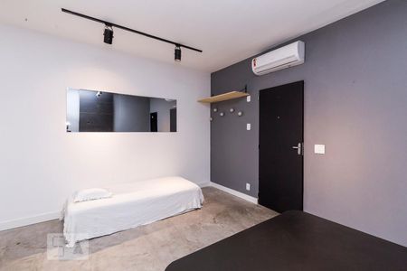 Sala de kitnet/studio para alugar com 1 quarto, 30m² em Centro, Rio de Janeiro