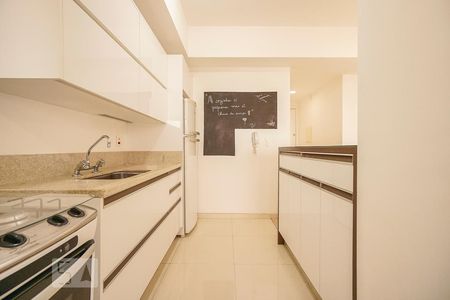 Cozinha de apartamento para alugar com 1 quarto, 50m² em Vila Gomes Cardim, São Paulo