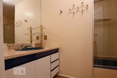 Banheiro 1/Suíte de apartamento para alugar com 2 quartos, 73m² em Vila Buarque, São Paulo