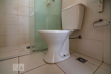 Banheiro de apartamento para alugar com 3 quartos, 70m² em Fernão Dias, Belo Horizonte