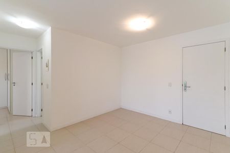 Sala de apartamento para alugar com 2 quartos, 70m² em Recreio dos Bandeirantes, Rio de Janeiro